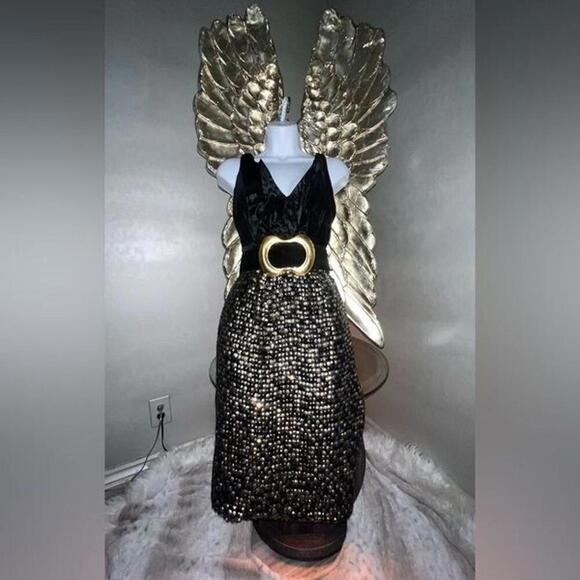 Gorgeous Carmen Marc Valvo Studded Cocktail Dress, Size 6 - Picture 1 of 9